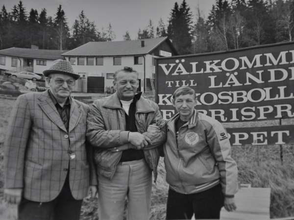 Historikbild från 1981<br>Från vänster: Grundarna och bröderna Elof Karlsson, Knut Karlsson med syster Anny Jansson
